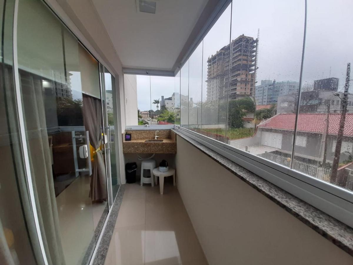 Lindo Apartamento 3 Dorm A 100M Da Praia De Pereque 贝卢港 外观 照片
