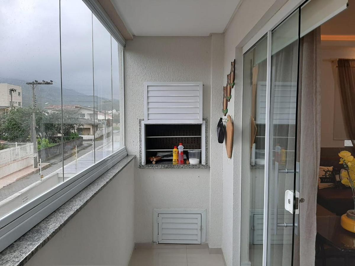 Lindo Apartamento 3 Dorm A 100M Da Praia De Pereque 贝卢港 外观 照片